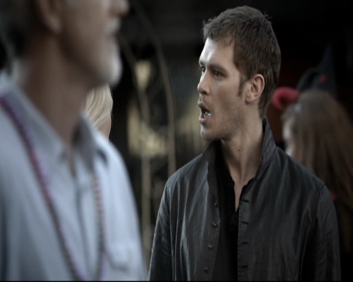 VampireDiariesWorld-dot-nl_TheOriginals-2x04LiveAndLetDie0381.jpg