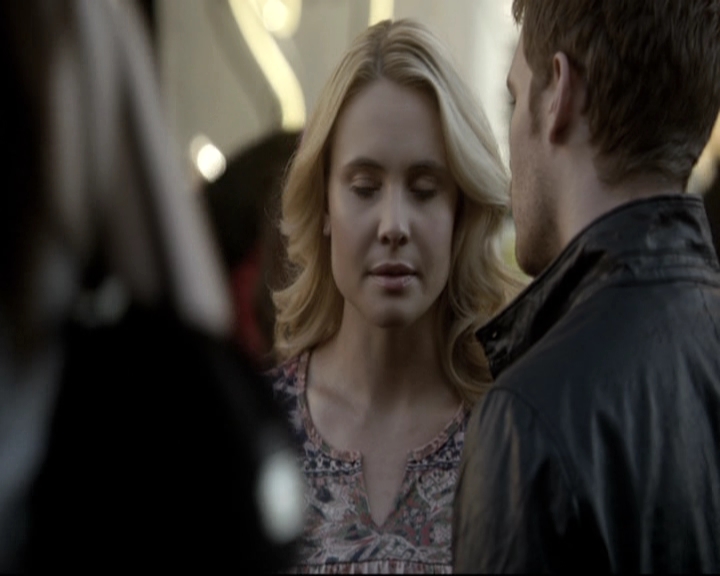 VampireDiariesWorld-dot-nl_TheOriginals-2x04LiveAndLetDie0414.jpg