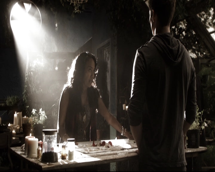 VampireDiariesWorld-dot-nl_TheOriginals-2x04LiveAndLetDie0491.jpg