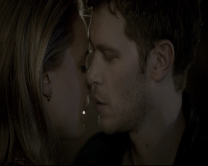 VampireDiariesWorld-dot-nl_TheOriginals-2x04LiveAndLetDie1169.jpg