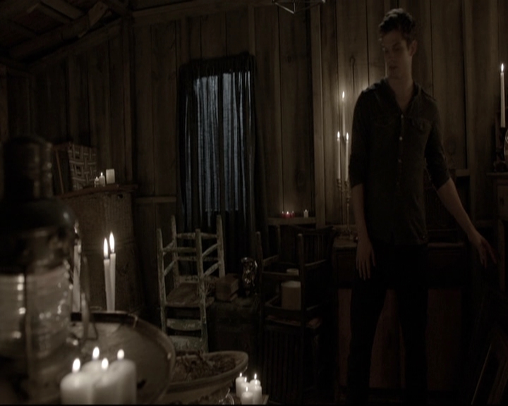 VampireDiariesWorld-dot-nl_TheOriginals-2x04LiveAndLetDie1375.jpg