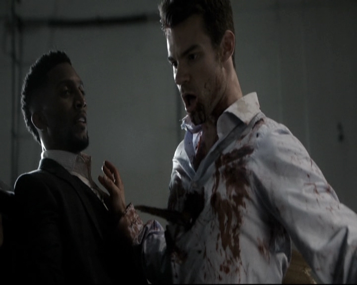 VampireDiariesWorld-dot-nl_TheOriginals-2x04LiveAndLetDie1682.jpg