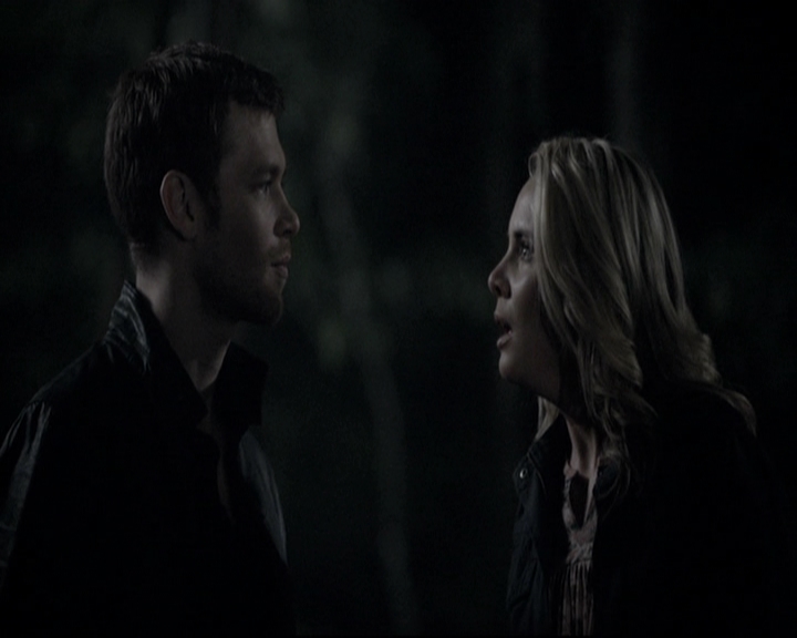 VampireDiariesWorld-dot-nl_TheOriginals-2x04LiveAndLetDie1972.jpg