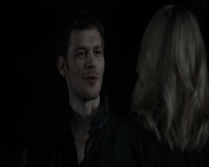 VampireDiariesWorld-dot-nl_TheOriginals-2x04LiveAndLetDie1978.jpg