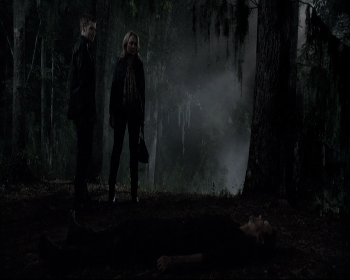 VampireDiariesWorld-dot-nl_TheOriginals-2x04LiveAndLetDie2007.jpg