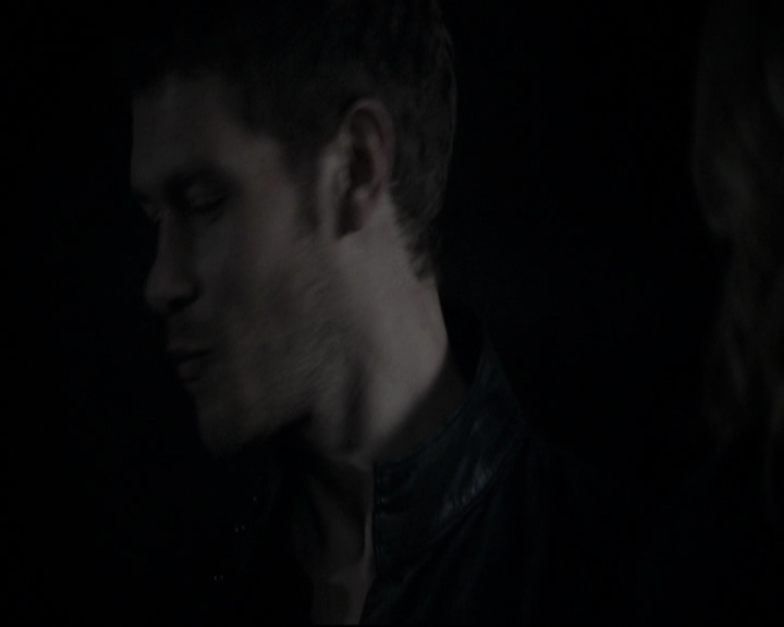 VampireDiariesWorld-dot-nl_TheOriginals-2x04LiveAndLetDie2013.jpg