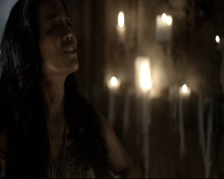 VampireDiariesWorld-dot-nl_TheOriginals-2x05RedDoor0101.jpg