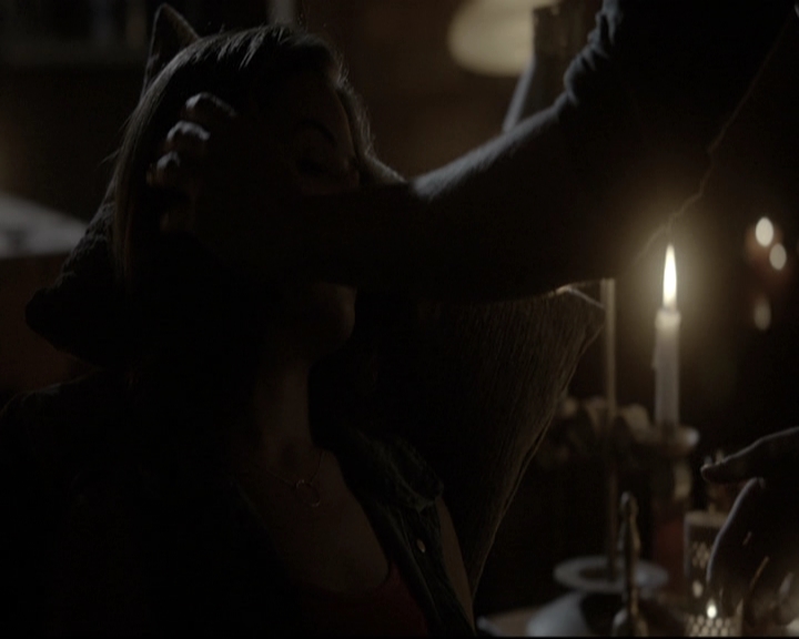 VampireDiariesWorld-dot-nl_TheOriginals-2x05RedDoor0491.jpg