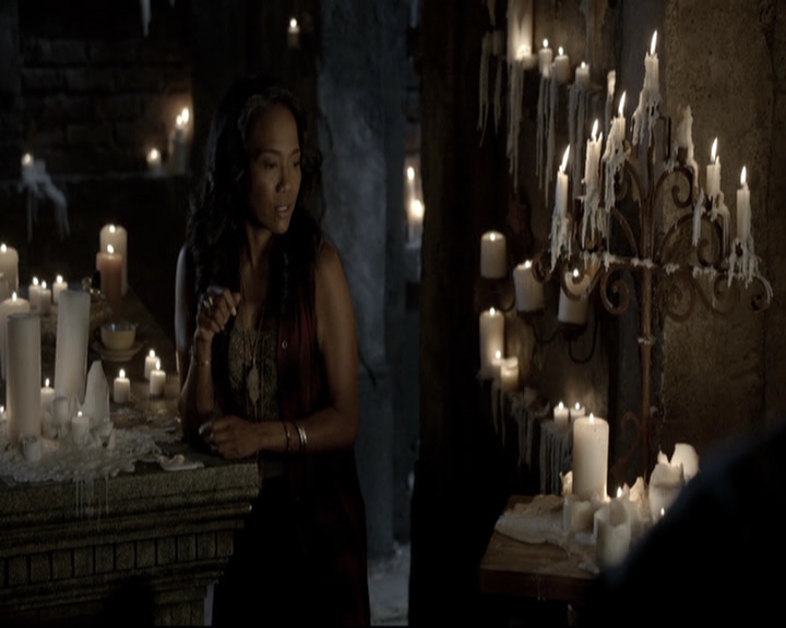 VampireDiariesWorld-dot-nl_TheOriginals-2x05RedDoor0813.jpg