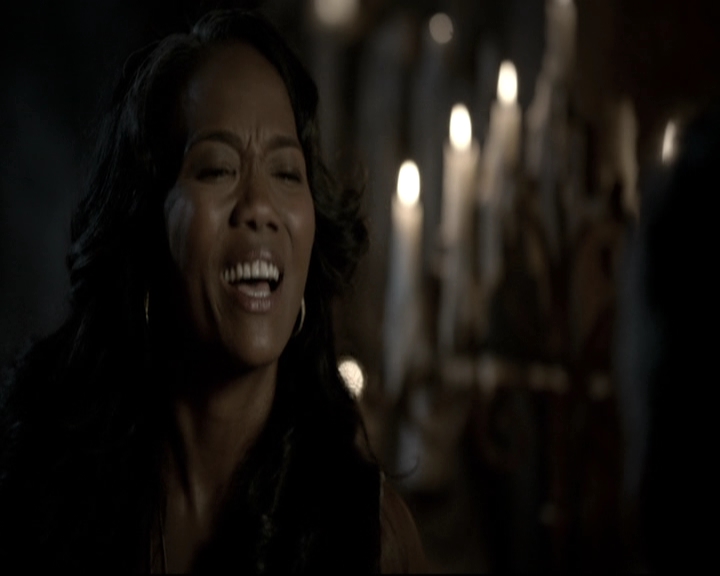 VampireDiariesWorld-dot-nl_TheOriginals-2x05RedDoor0980.jpg