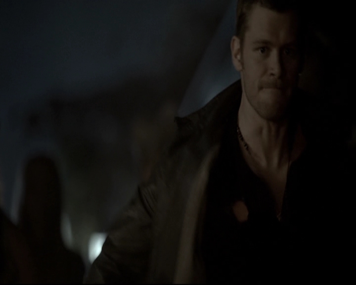 VampireDiariesWorld-dot-nl_TheOriginals-2x05RedDoor1126.jpg