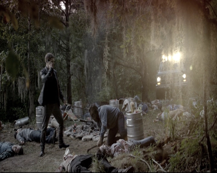 VampireDiariesWorld-dot-nl_TheOriginals-2x05RedDoor1329.jpg