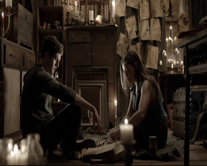 VampireDiariesWorld-dot-nl_TheOriginals-2x05RedDoor1372.jpg