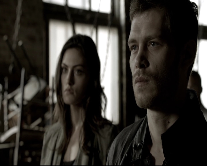 VampireDiariesWorld-dot-nl_TheOriginals-2x05RedDoor1901.jpg