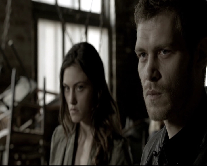 VampireDiariesWorld-dot-nl_TheOriginals-2x05RedDoor1909.jpg