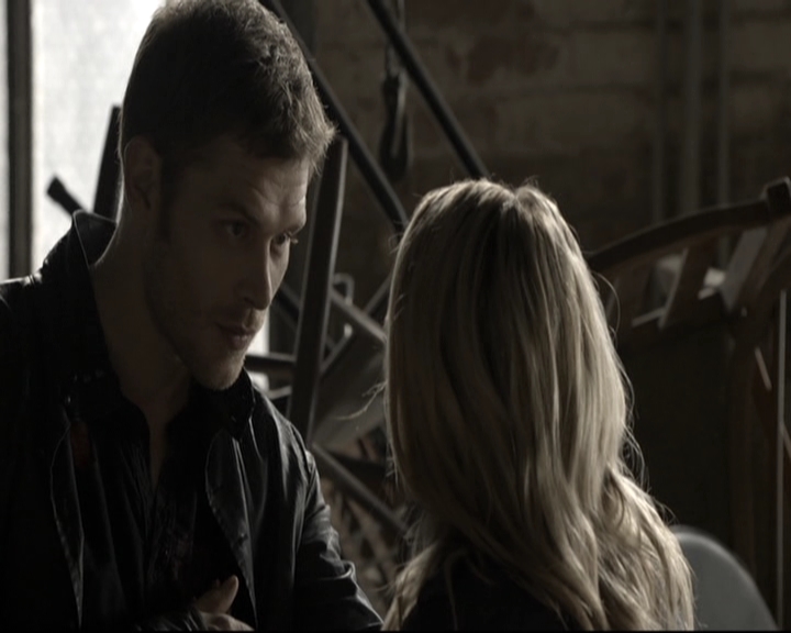 VampireDiariesWorld-dot-nl_TheOriginals-2x05RedDoor2002.jpg