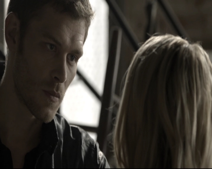 VampireDiariesWorld-dot-nl_TheOriginals-2x05RedDoor2013.jpg