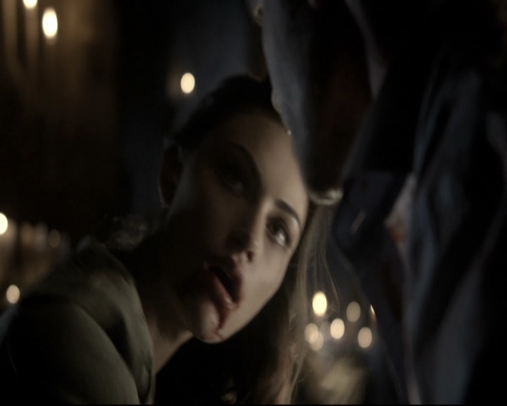 VampireDiariesWorld-dot-nl_TheOriginals-2x05RedDoor2141.jpg