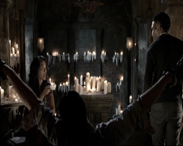 VampireDiariesWorld-dot-nl_TheOriginals-2x05RedDoor2164.jpg