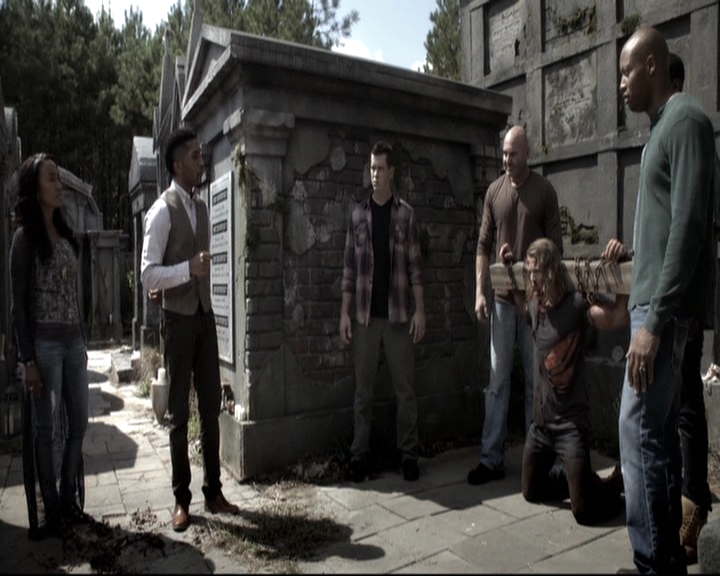 VampireDiariesWorld_dot_nl-TheOriginals_2x06WheelInsidetheWheel0109.jpg