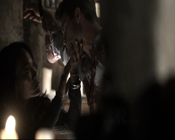 VampireDiariesWorld_dot_nl-TheOriginals_2x06WheelInsidetheWheel0150.jpg