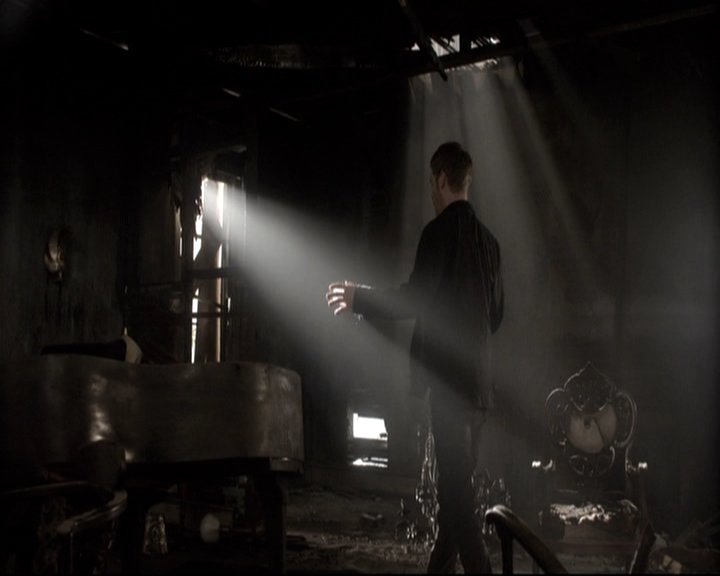 VampireDiariesWorld_dot_nl-TheOriginals_2x06WheelInsidetheWheel0485.jpg