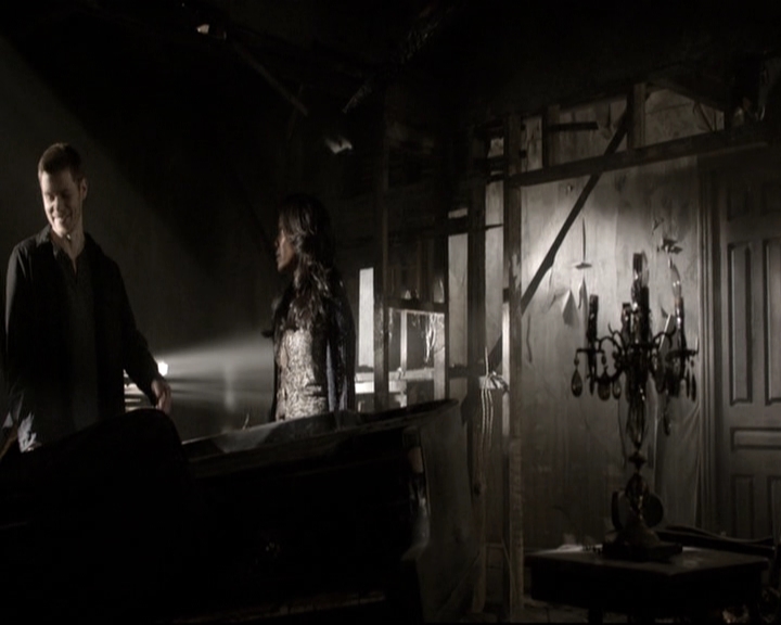 VampireDiariesWorld_dot_nl-TheOriginals_2x06WheelInsidetheWheel0688.jpg