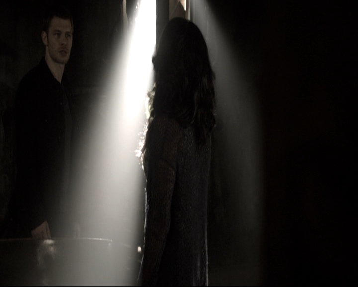 VampireDiariesWorld_dot_nl-TheOriginals_2x06WheelInsidetheWheel0724.jpg