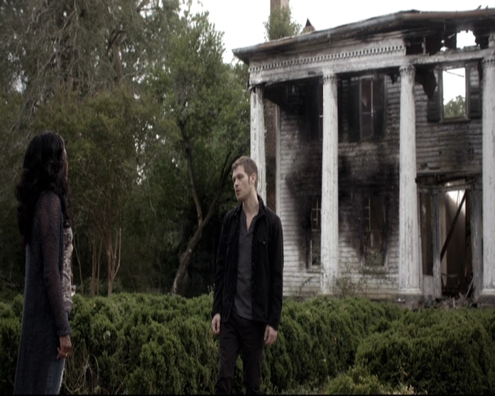 VampireDiariesWorld_dot_nl-TheOriginals_2x06WheelInsidetheWheel1050.jpg