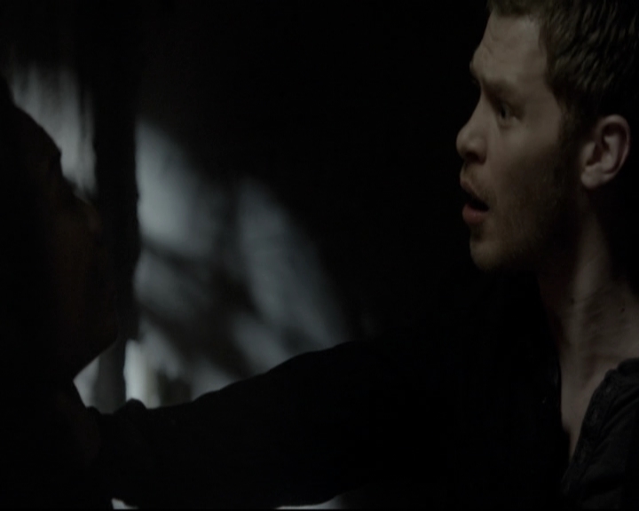 VampireDiariesWorld_dot_nl-TheOriginals_2x06WheelInsidetheWheel2104.jpg