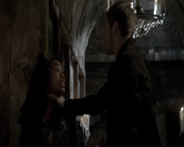 VampireDiariesWorld_dot_nl-TheOriginals_2x06WheelInsidetheWheel2107.jpg