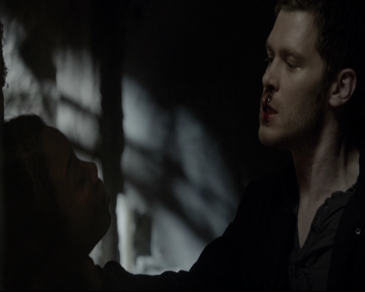 VampireDiariesWorld_dot_nl-TheOriginals_2x06WheelInsidetheWheel2120.jpg