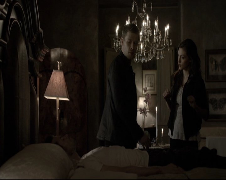 VampireDiariesWorld_dot_nl-TheOriginals_2x07ChasingTheDevilsTail0080.jpg