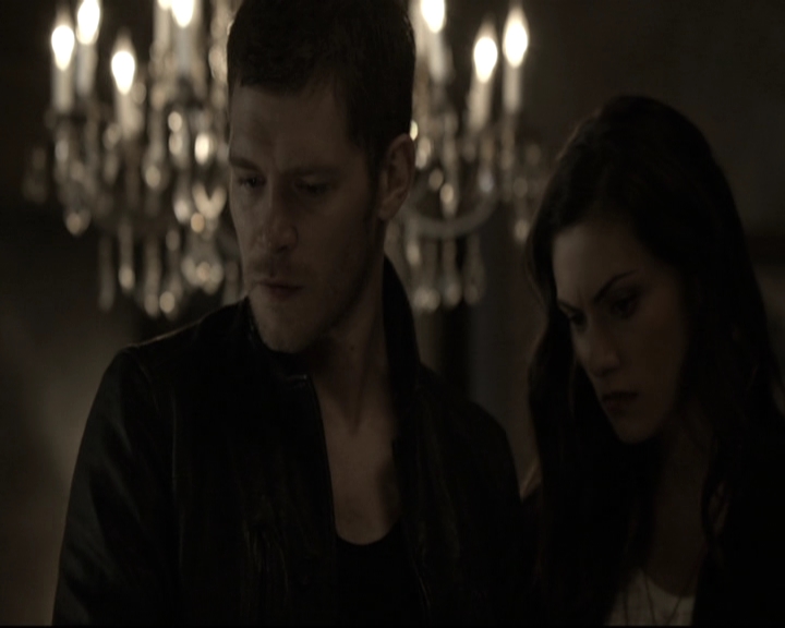 VampireDiariesWorld_dot_nl-TheOriginals_2x07ChasingTheDevilsTail0098.jpg