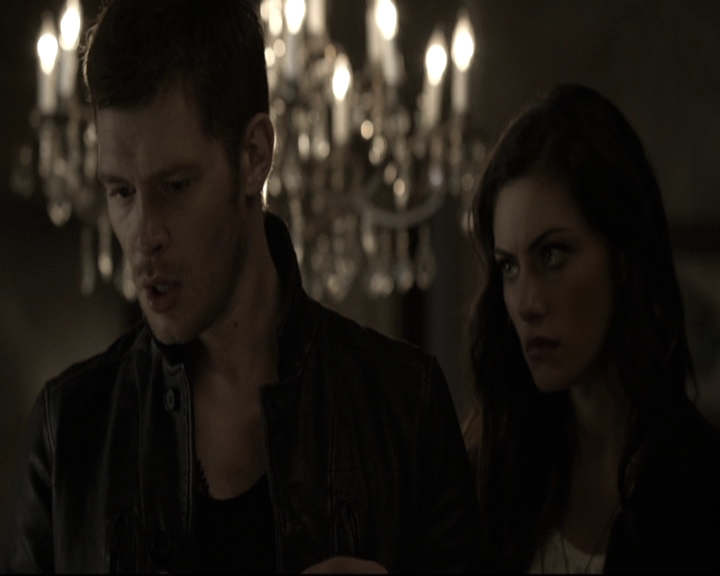 VampireDiariesWorld_dot_nl-TheOriginals_2x07ChasingTheDevilsTail0102.jpg