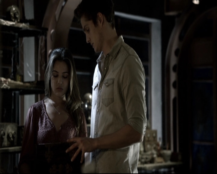 VampireDiariesWorld_dot_nl-TheOriginals_2x07ChasingTheDevilsTail1393.jpg