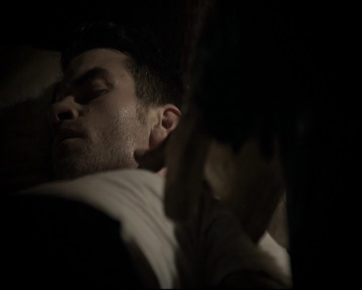 VampireDiariesWorld_dot_nl-TheOriginals_2x07ChasingTheDevilsTail1820.jpg