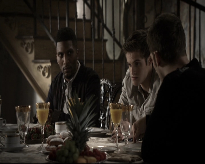 VampireDiariesWorld_dot_nl-TheOriginals_2x08TheBrothersThatCareToForgot0035.jpg