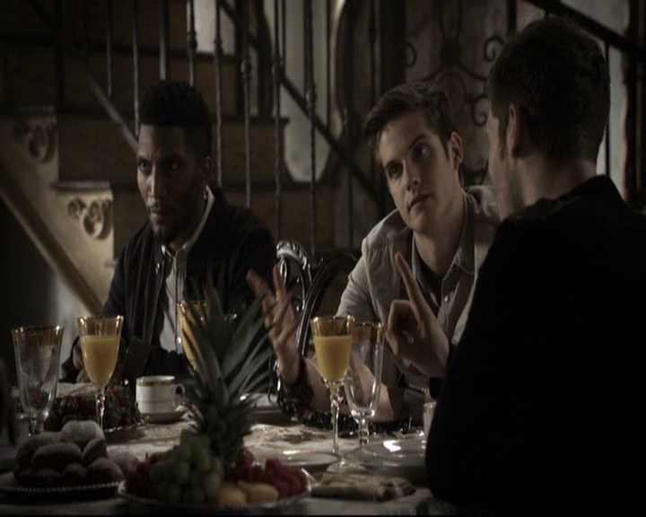 VampireDiariesWorld_dot_nl-TheOriginals_2x08TheBrothersThatCareToForgot0045.jpg