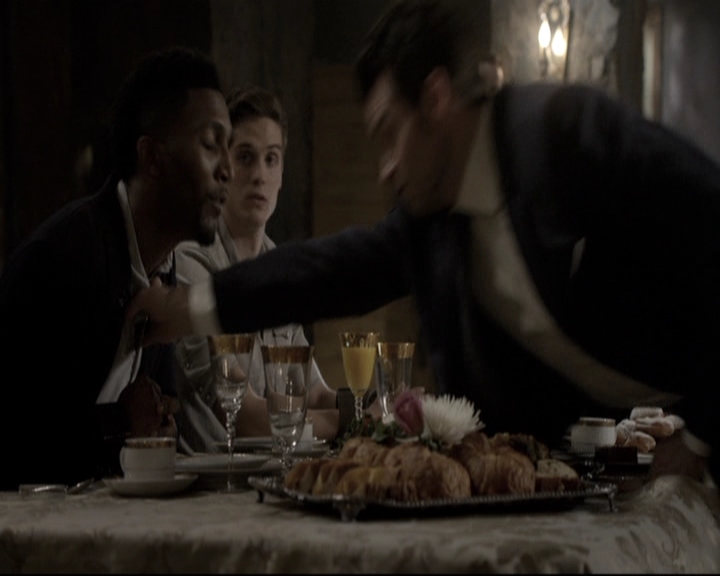 VampireDiariesWorld_dot_nl-TheOriginals_2x08TheBrothersThatCareToForgot0154.jpg