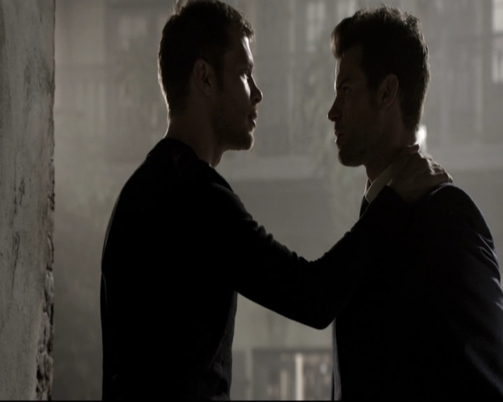 VampireDiariesWorld_dot_nl-TheOriginals_2x08TheBrothersThatCareToForgot0187.jpg