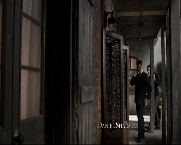 VampireDiariesWorld_dot_nl-TheOriginals_2x08TheBrothersThatCareToForgot0202.jpg