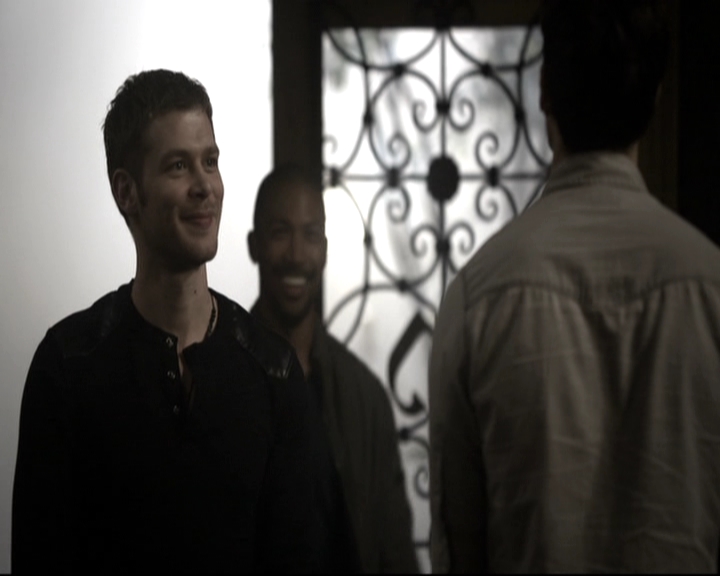 VampireDiariesWorld_dot_nl-TheOriginals_2x08TheBrothersThatCareToForgot0443.jpg