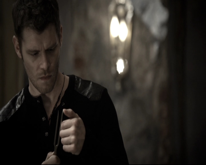 VampireDiariesWorld_dot_nl-TheOriginals_2x08TheBrothersThatCareToForgot0634.jpg