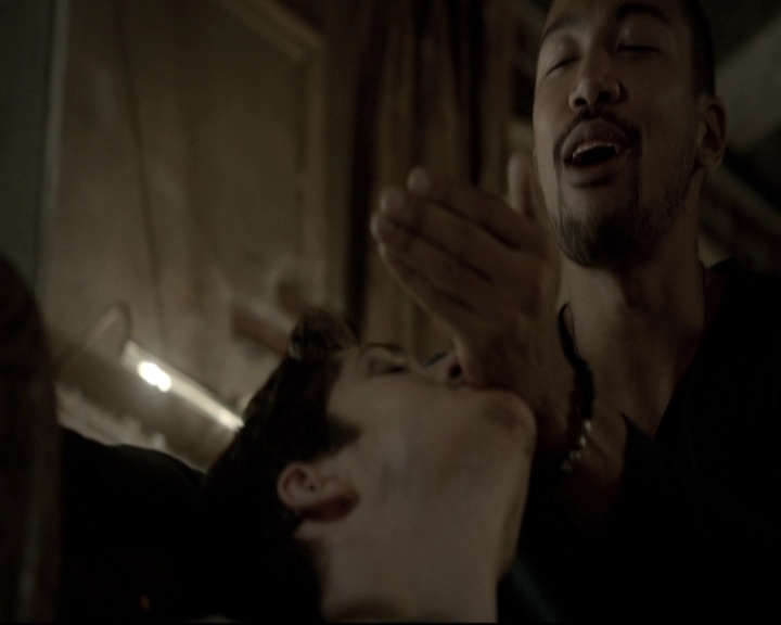 VampireDiariesWorld_dot_nl-TheOriginals_2x08TheBrothersThatCareToForgot1117.jpg