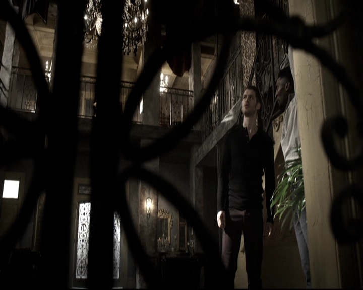 VampireDiariesWorld_dot_nl-TheOriginals_2x08TheBrothersThatCareToForgot1345.jpg