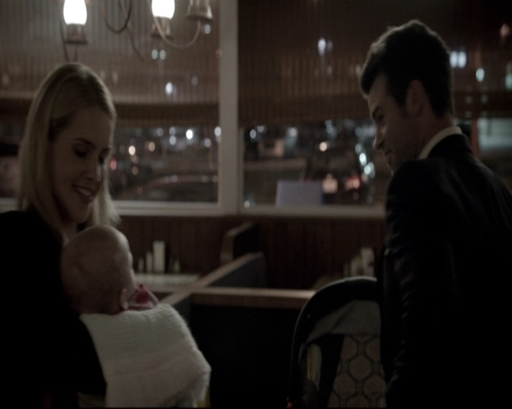 VampireDiariesWorld_dot_nl-TheOriginals_2x08TheBrothersThatCareToForgot1934.jpg