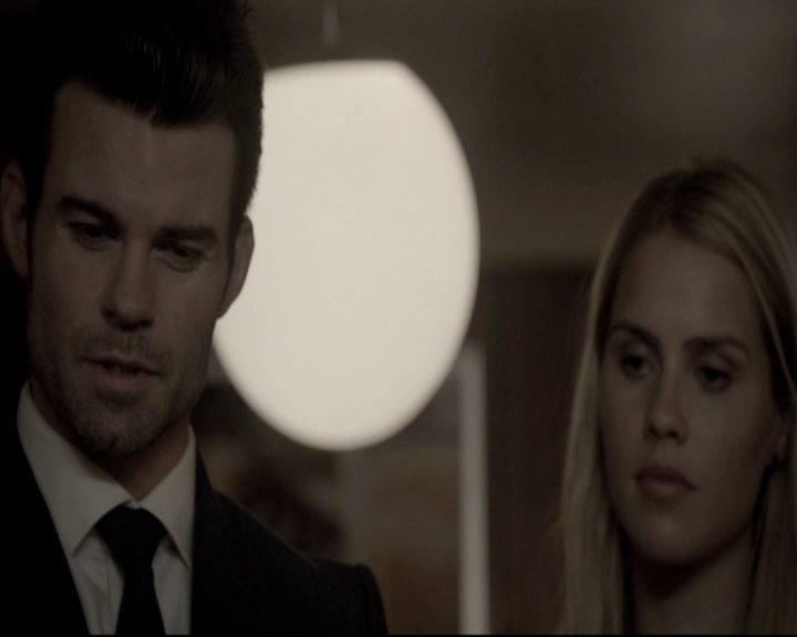 VampireDiariesWorld_dot_nl-TheOriginals_2x08TheBrothersThatCareToForgot1943.jpg