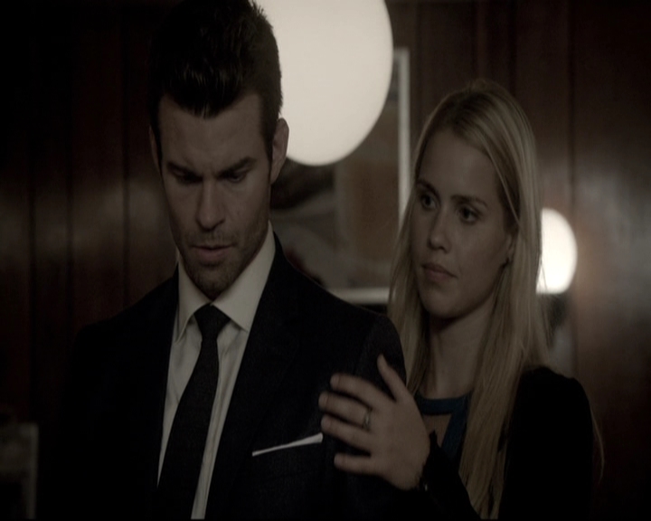 VampireDiariesWorld_dot_nl-TheOriginals_2x08TheBrothersThatCareToForgot1953.jpg