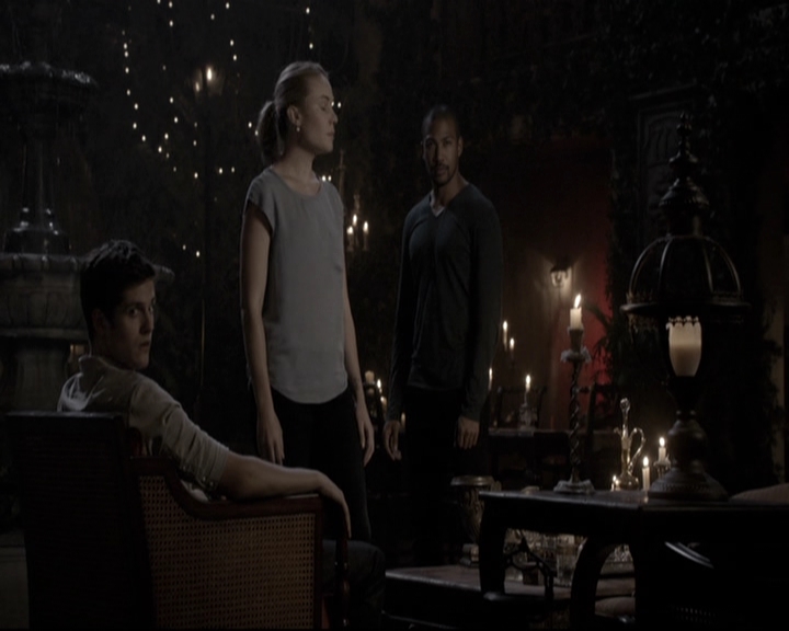 VampireDiariesWorld_dot_nl-TheOriginals_2x08TheBrothersThatCareToForgot2011.jpg